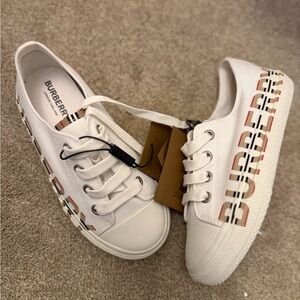 Girl Burberry White and Red Logo Sneakers